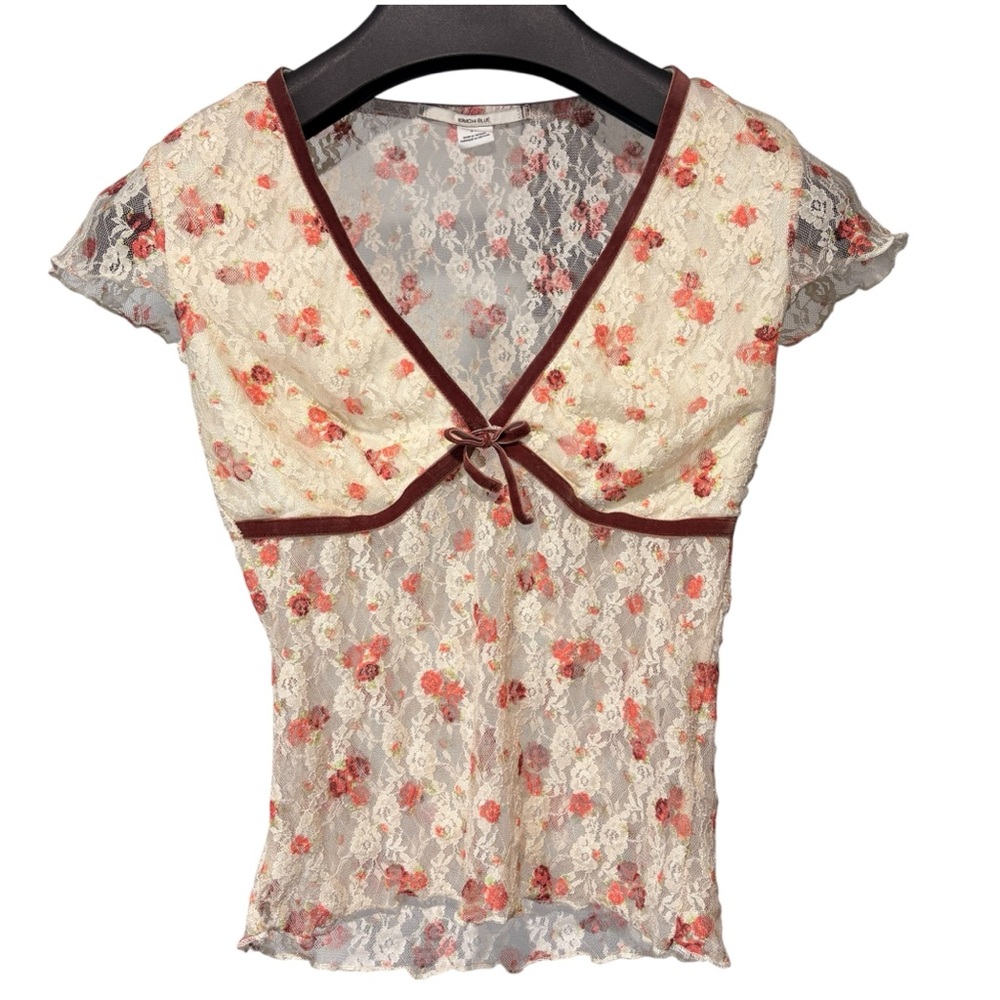 Urban Outfitters Kimchi Blue Cream Floral Lace Blouse - Picture 3 of 14